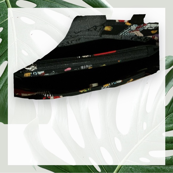 BETTY BOOP “Cool Breeze” Handbag - Picture 3 of 6